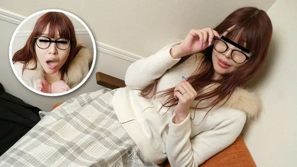 戴眼镜的熟女人妻最爱吞精