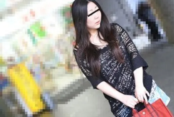 天然爆乳少女被搜身调查 及川ハルナ