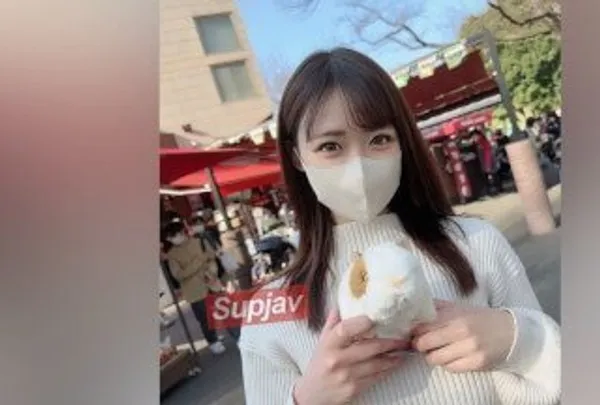 初次拍摄 后辈压抑多年爱意