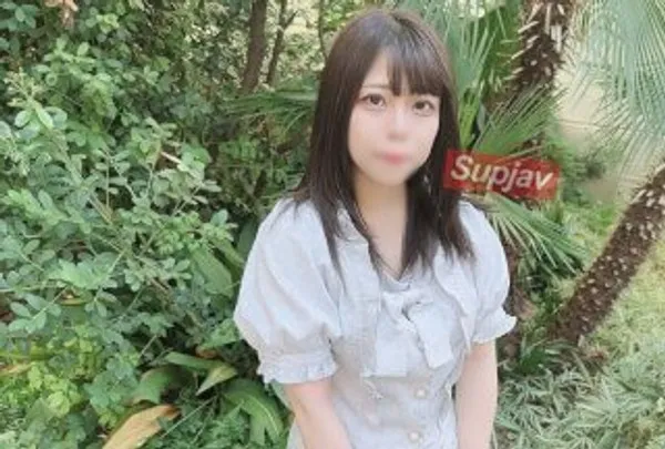 巨乳保育士着衣性爱自拍
