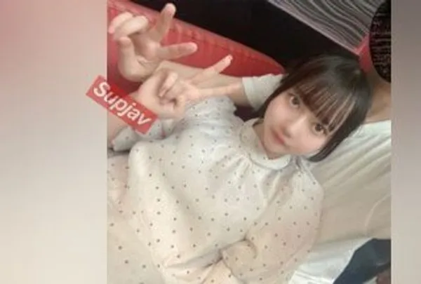 FC2PPV 3891699 18岁纯洁羞涩少女 约会后无套中出