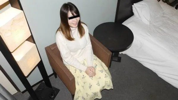 素人初撮り！现役机械工学女子大生好奇心下恳求中出