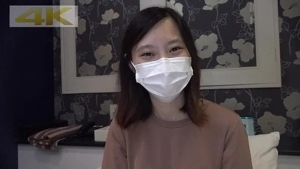 4K初体验 色白美少女生