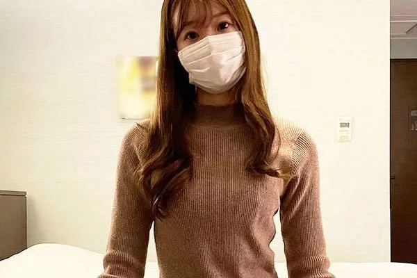 某地区城镇姑娘护士学生巨根插入小阴道取出 第1集