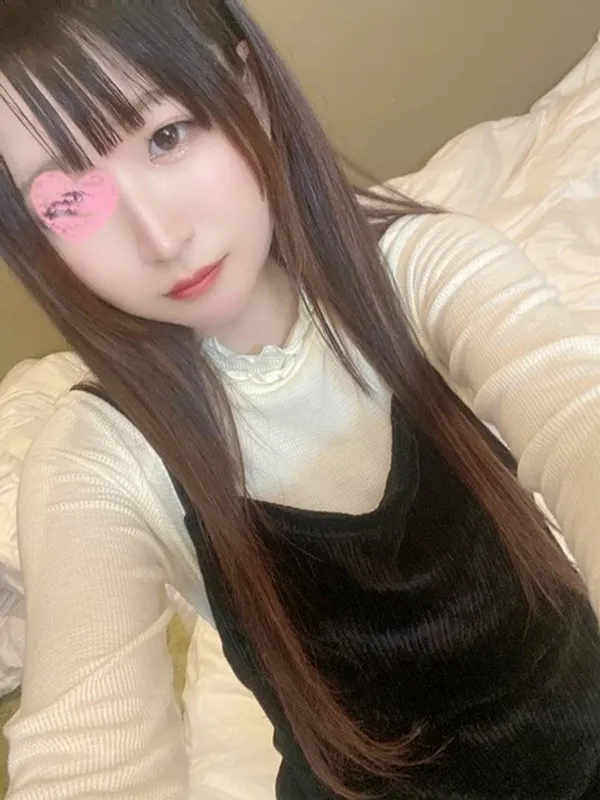 残留的黑发清秀的美 对女人害羞的身姿不知不觉兴奋中出了