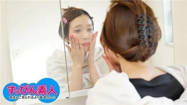 素人女孩羞涩抗拒镜头