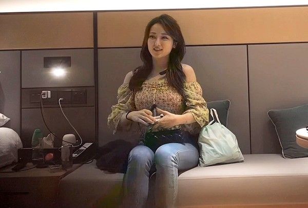 高颜值美女酒店约操 素人真实私密约会