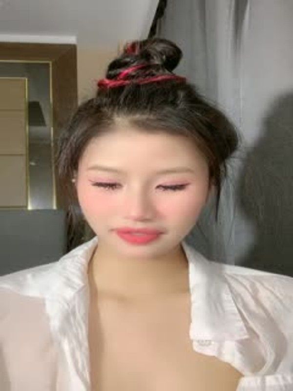 烈焰大红唇极品网红美女热舞诱惑