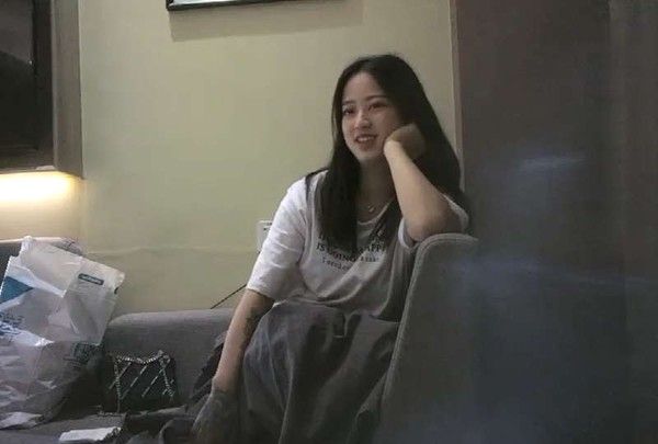约了可爱的学生妹 娇喘的声音让我小兄弟硬到不行