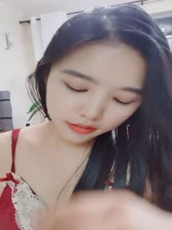 夏阿夏雪 广东清纯女主直播互动自然素人视频