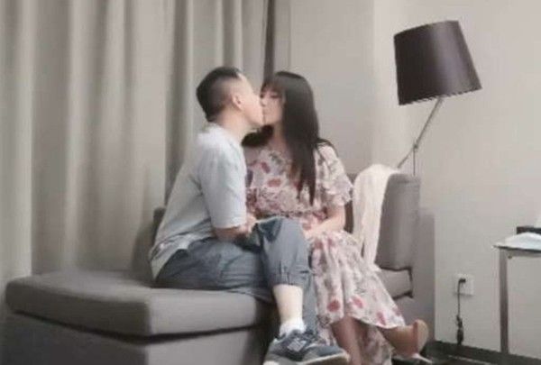 颜值很不错 极品美女配合度高