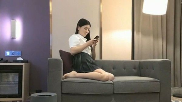 探花系列 酒店约操短裙妹子