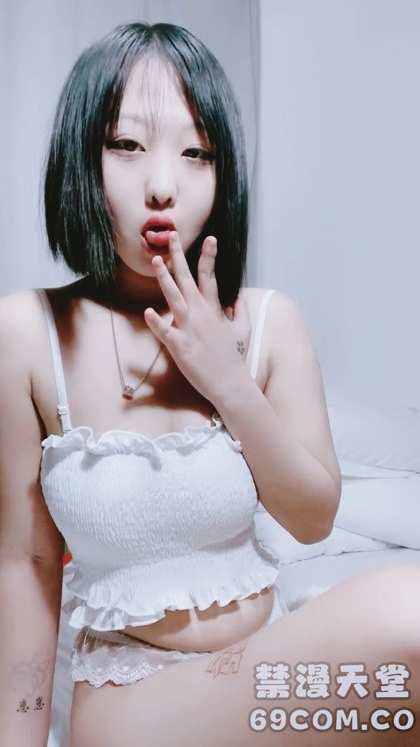 素人女优首次直播激烈抽插