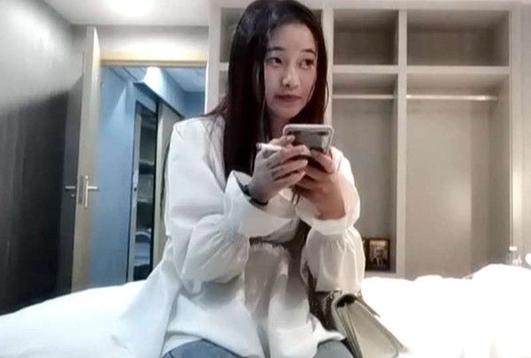 魔性探花 酒店网约超棒身材披肩发外围美女