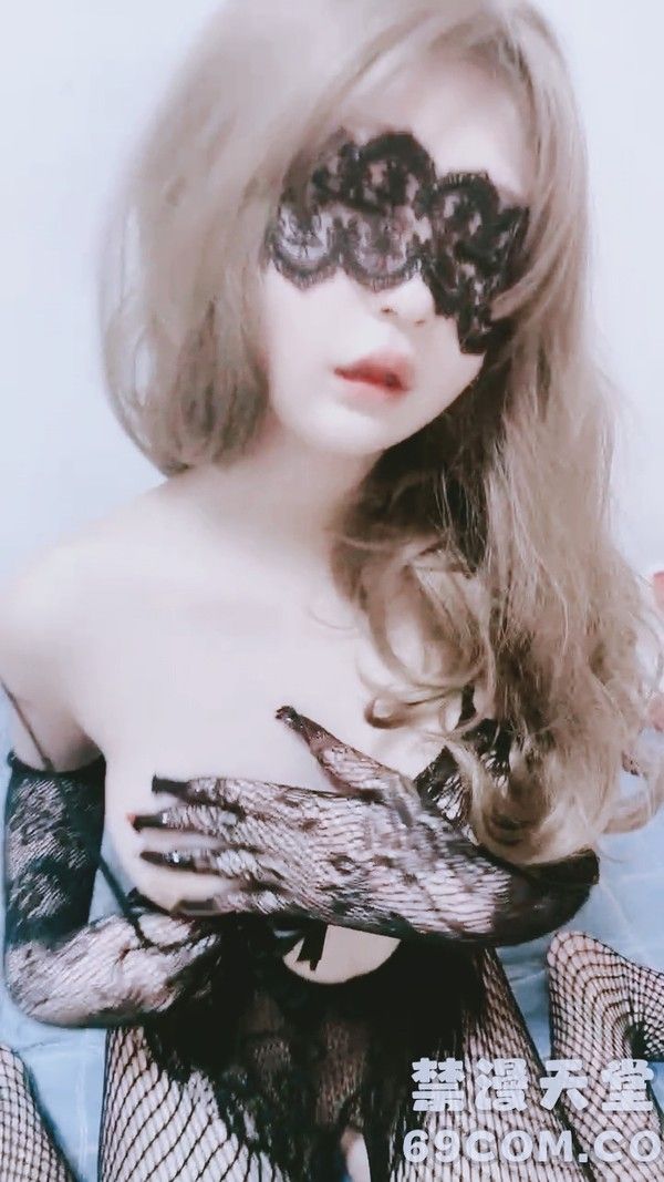 奶大逼肥情趣极品小莉的诱惑
