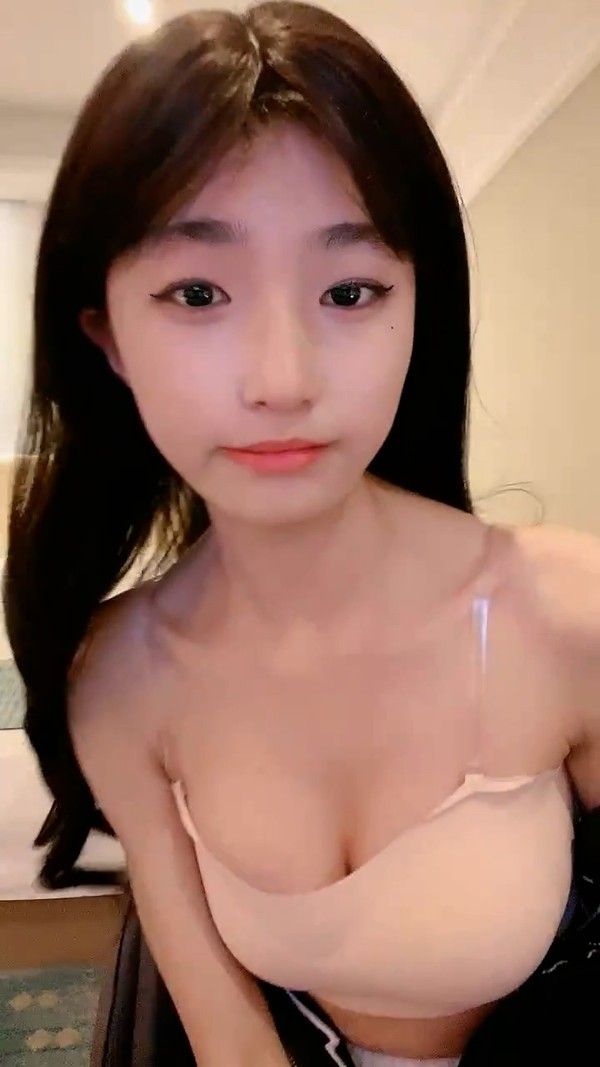 素人酒店激情自慰 粗大假屌抽插