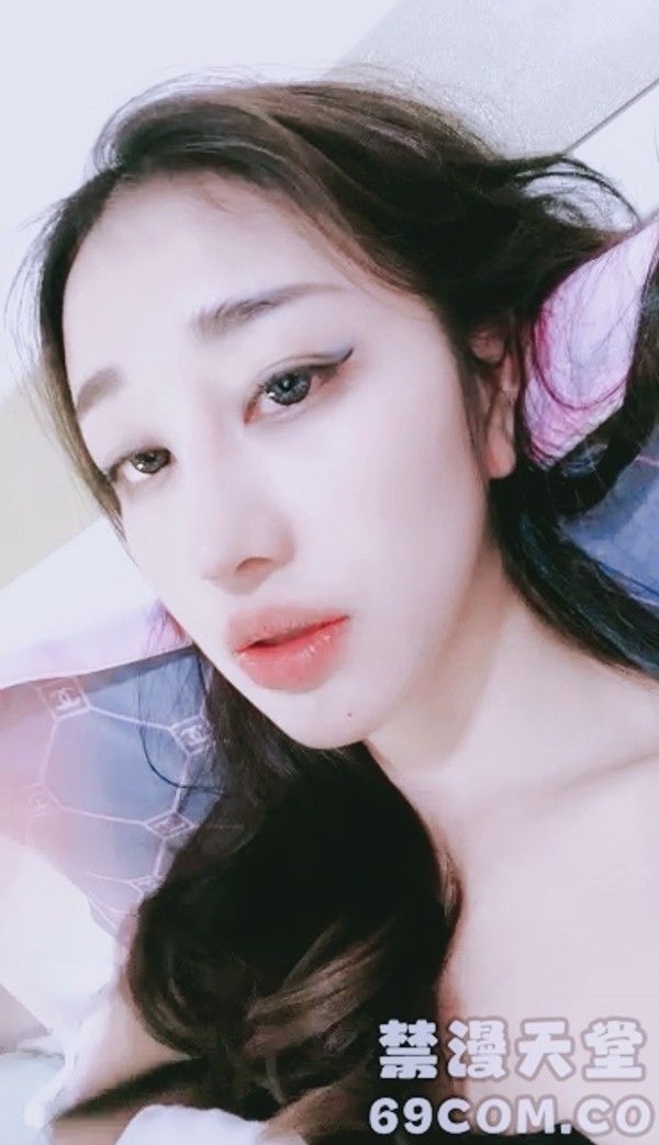 禁漫直播 极品尤物瑜伽女神
