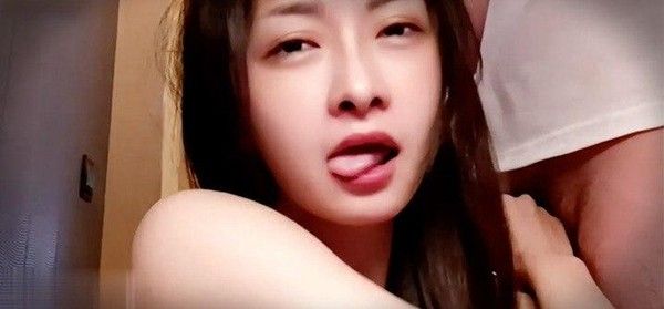 SWAG hotbabygirl 女大学生口交深喉颜射