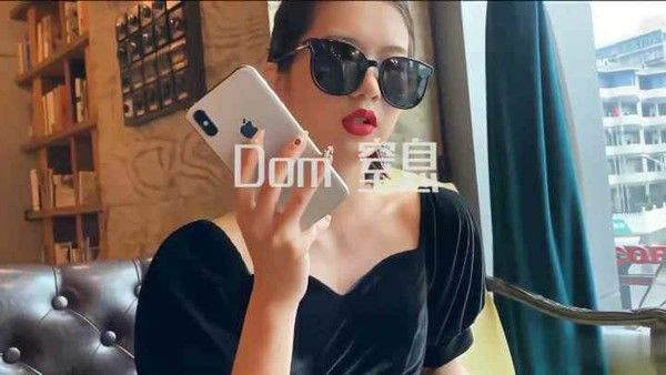 【SM调教-咖啡店老板娘】时尚明星气质，身材超好