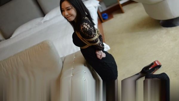 [SM调教]气质少妇绳艺展示
