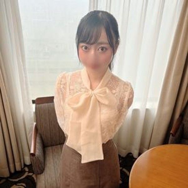 FC2PPV-2982484 梦追少女再登场 成熟造型蜕变