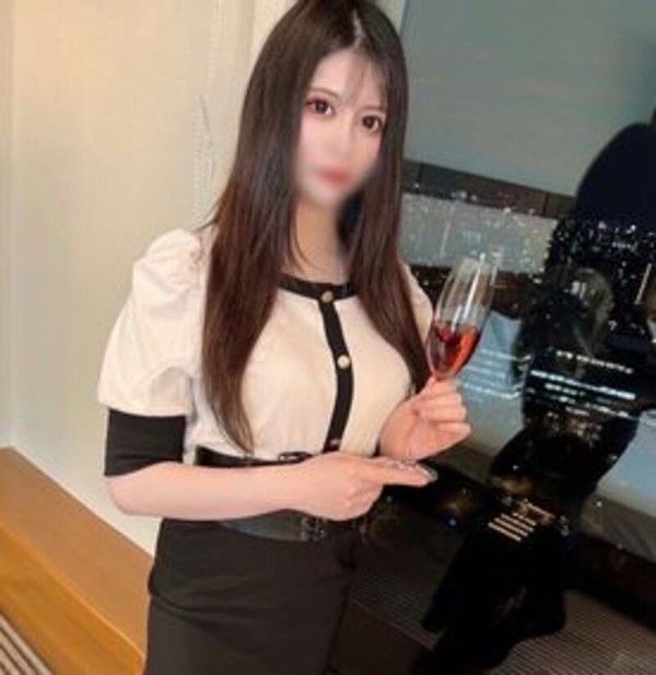PPV-2881223 完全颜出 气质美女兼具美貌与色气