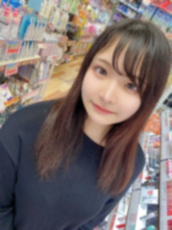 声优志向的黑发妹系清纯系女子被巧言哄骗出演AV