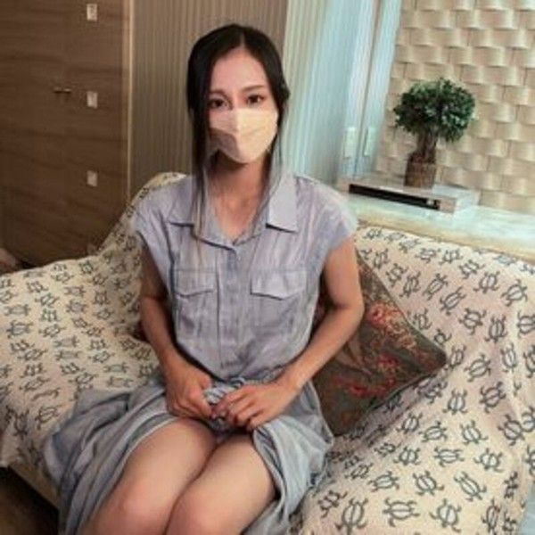 体育教练的性欲非常强烈 紧紧依附在性上的姿势