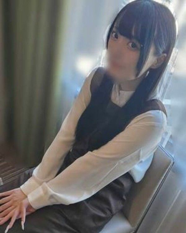 FC精品无码PPV 萝莉巨乳网红美甲师的私密一面