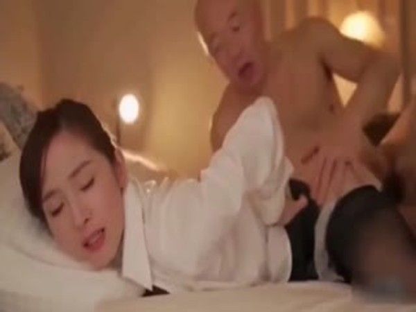 杨幂被老头下春药强行插入