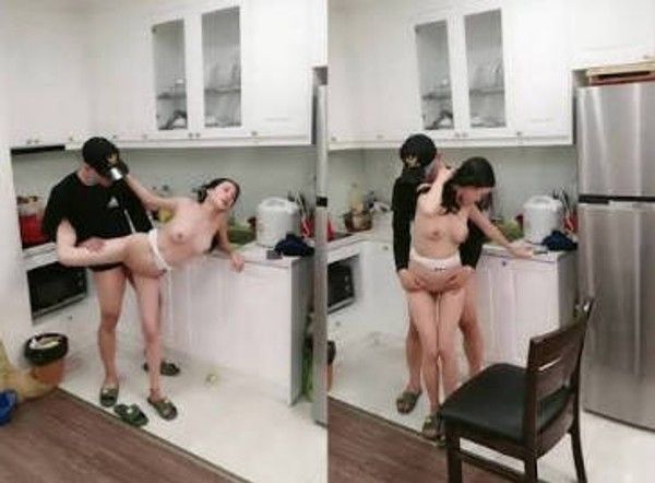 剧情演绎朋友不在家老婆在做饭厨房啪啪