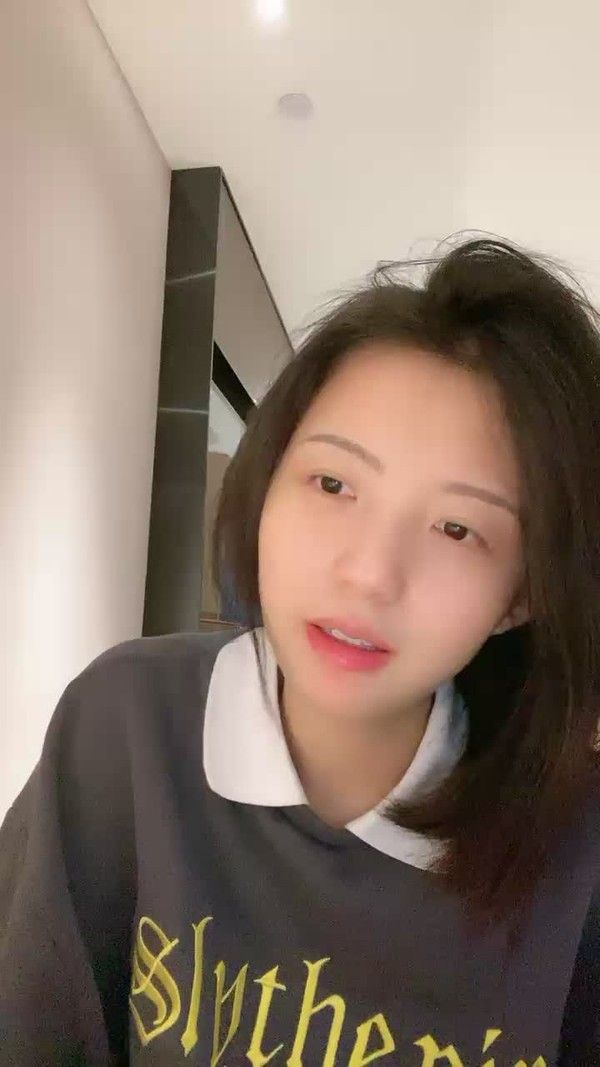 如向日葵的女孩--卖萌希瑞❤️ 清纯且可爱，情趣护士服，洗澡抚摸一对吊钟乳，多种性爱姿势啪啪，无与伦比的快乐燃燃而升！